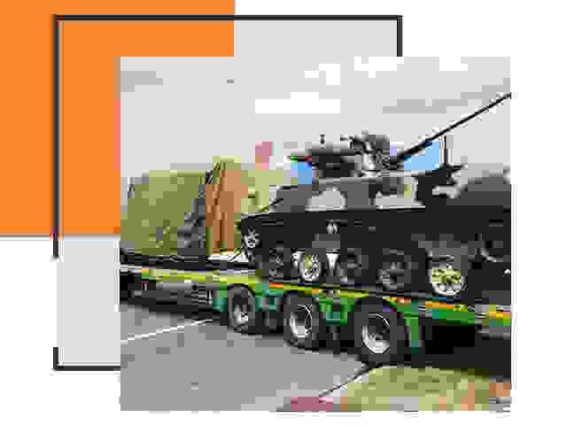 Перевозка военной техники в Камне-на-Оби